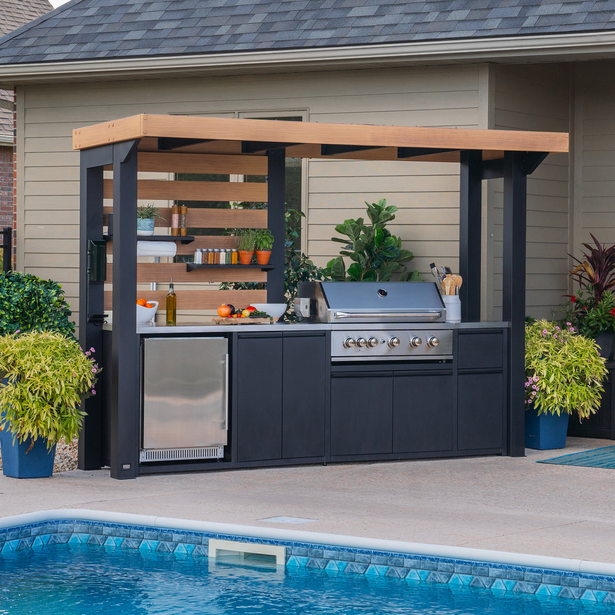 Pool And Outdoor Kitchen In Small Yard Summer Kitchen Kitchen