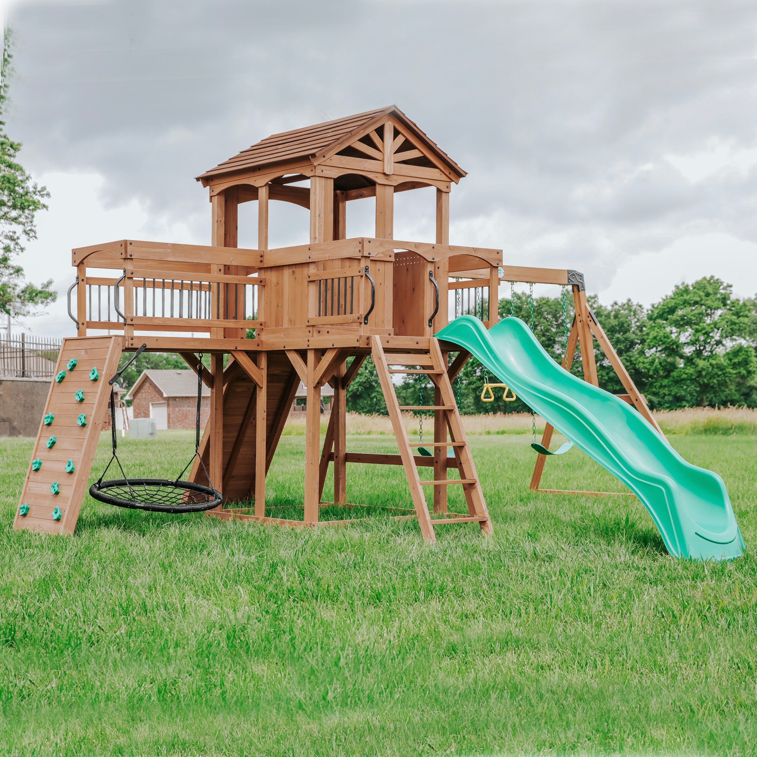 Sterling Point Swing Set with Green Wave Slide – Backyard Discovery Canada